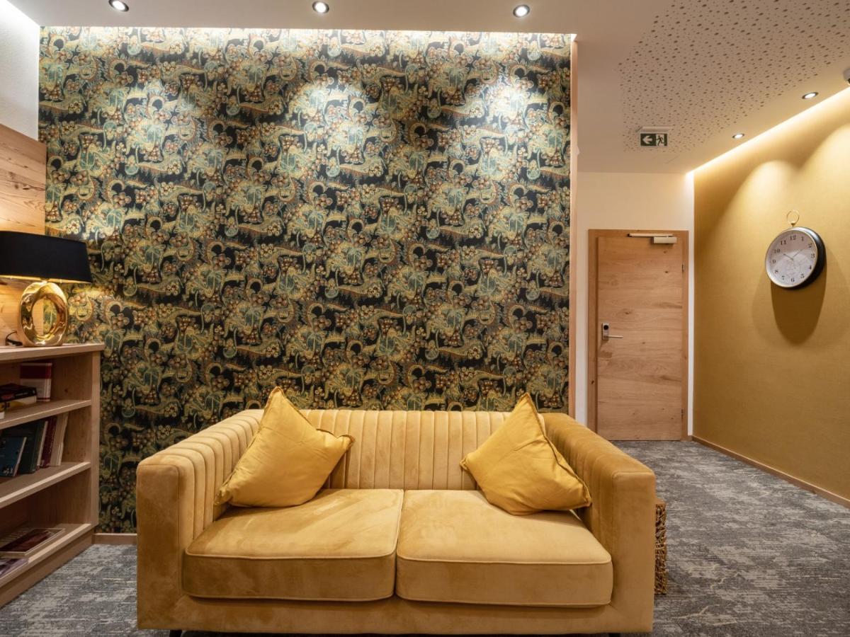 מאיירהופן Alma Appartements מראה חיצוני תמונה